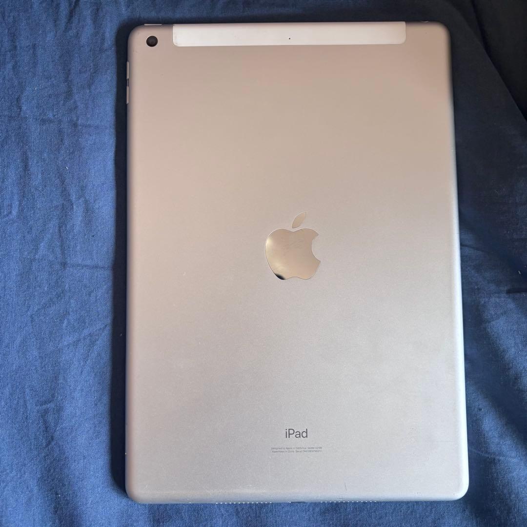iPad第7世代 32GB シルバー Wi-Fiモデル - メルカリ