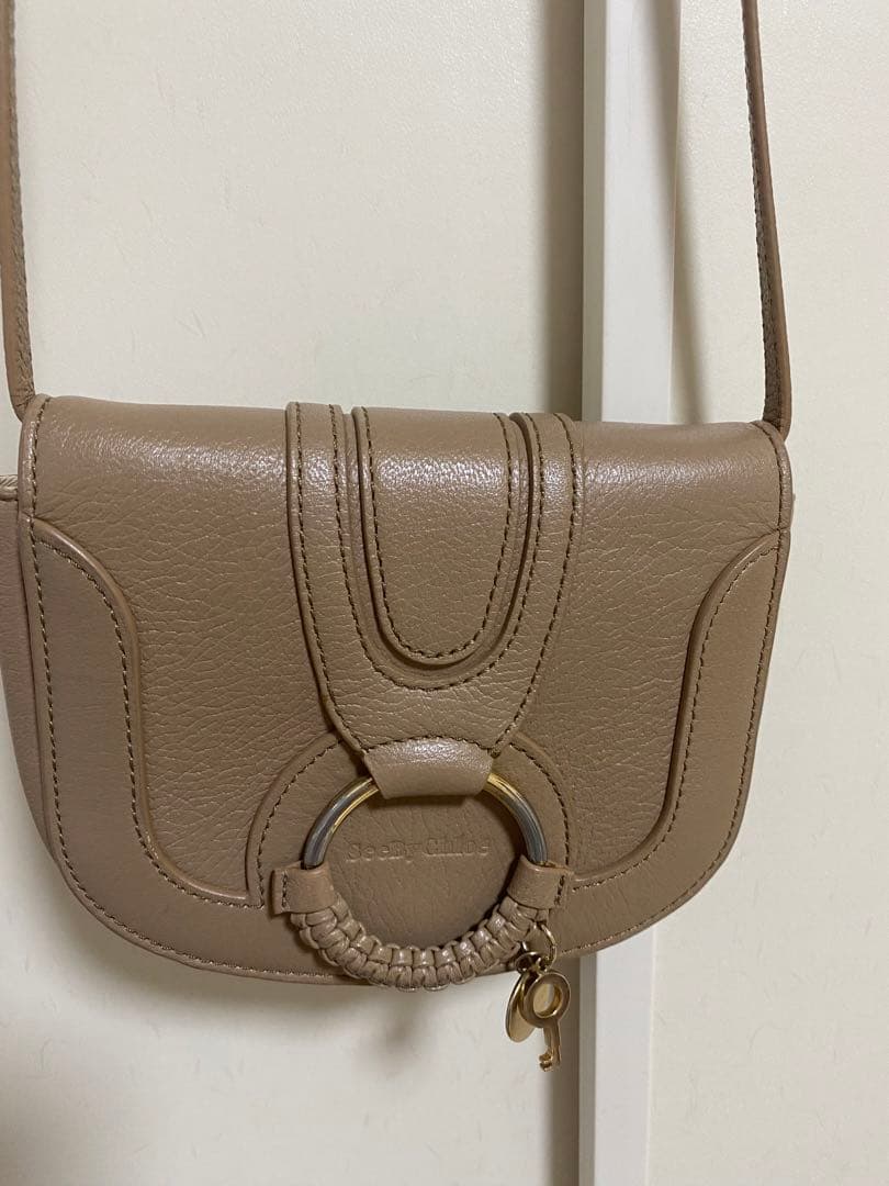 ベージュ リング付きミニショルダーバッグ