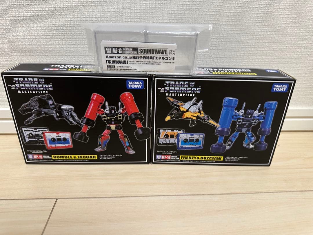 【未開封】　トランスフォーマー　マスターピース　サウンドウェーブ　カセットロン