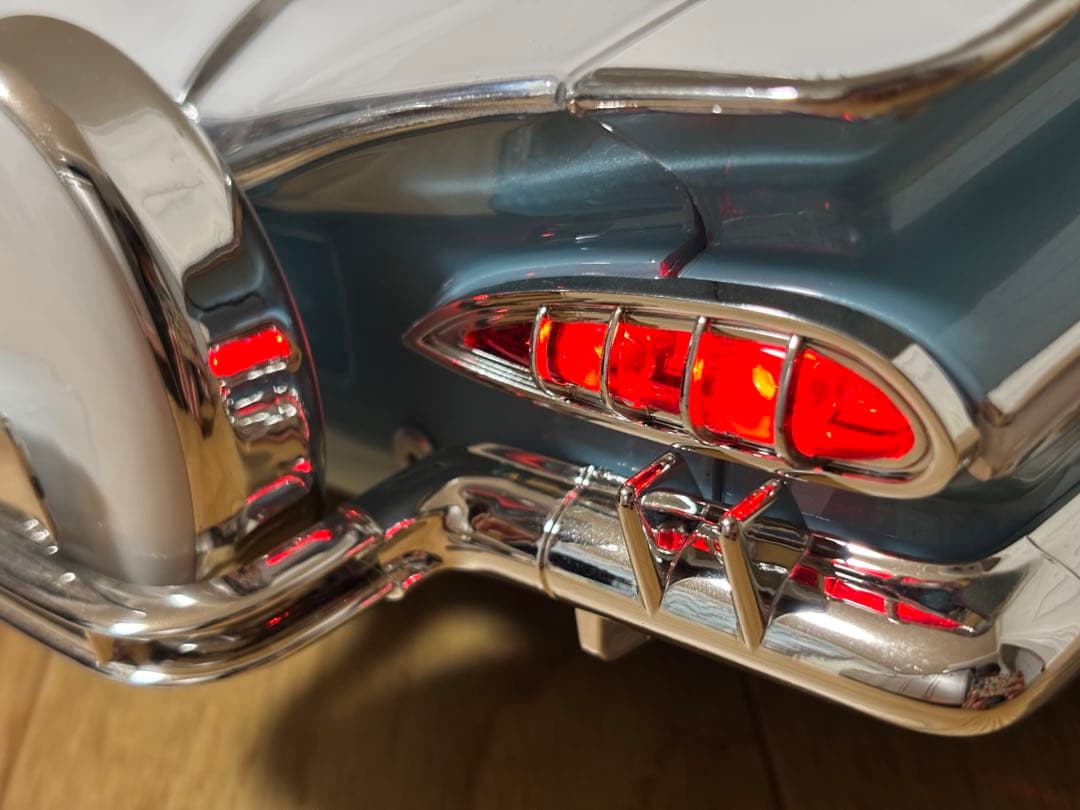 ビ*ド様 REDCAT 1959 IMPALA ラジコンボディーとホイールとオマ