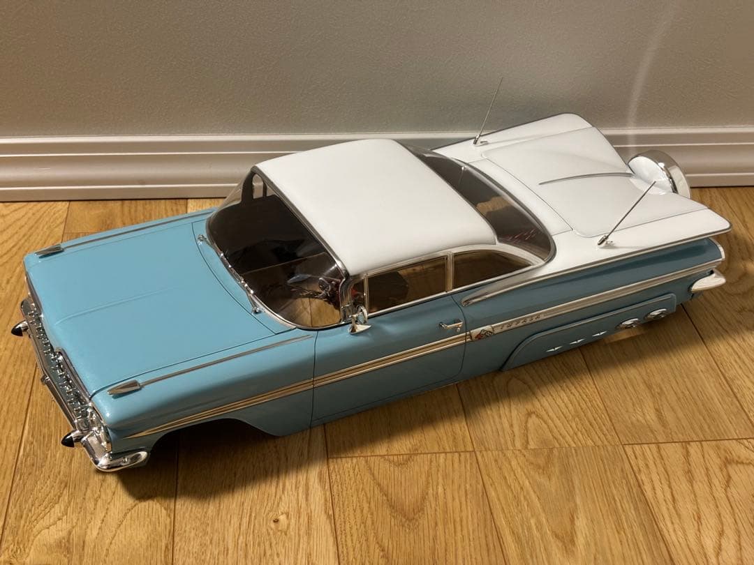 ビ*ド様 REDCAT 1959 IMPALA ラジコンボディーとホイールとオマ