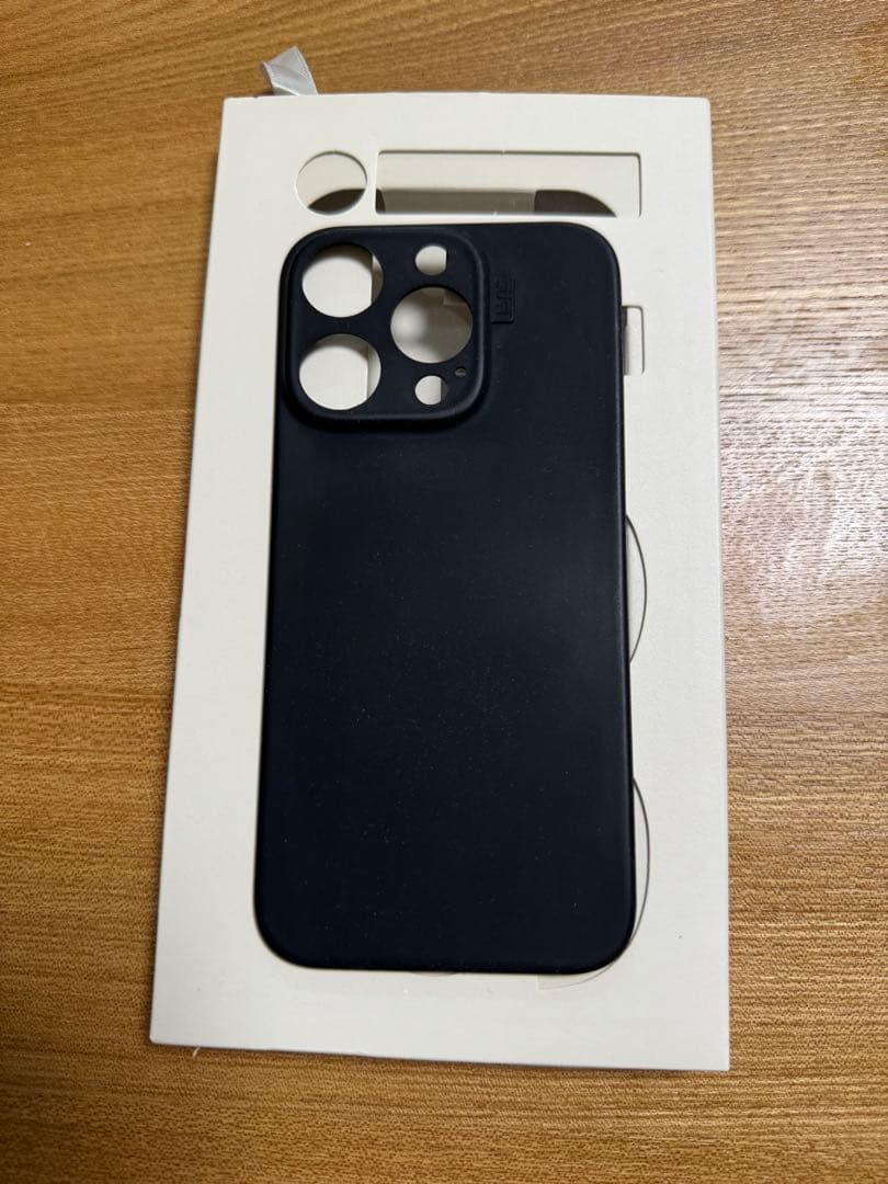 suti phone back iPhone15pro用 シリコン