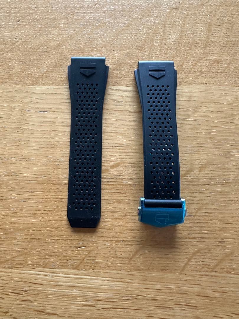 タグホイヤー コネクテッド E4 純正ラバーベルト(45mm用)