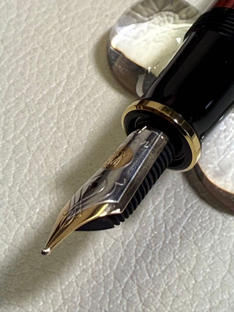 【極美品】 ペリカン万年筆 M400