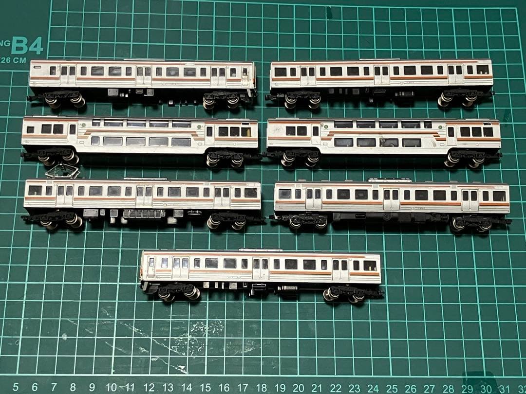 KATO 10−168 211系　211系　直流近郊形電車