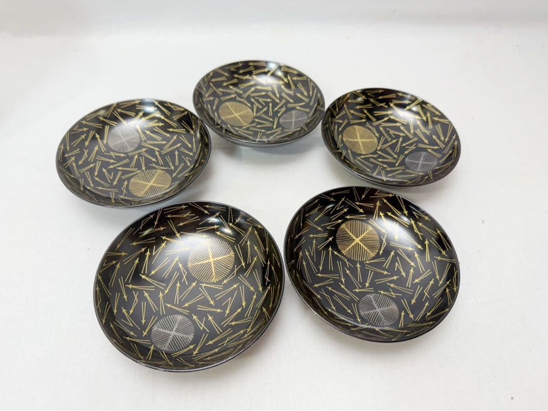 ほぼ未使用 懐石道具 木製黒塗 吸物椀 金彩松葉見返し蒔絵 木箱