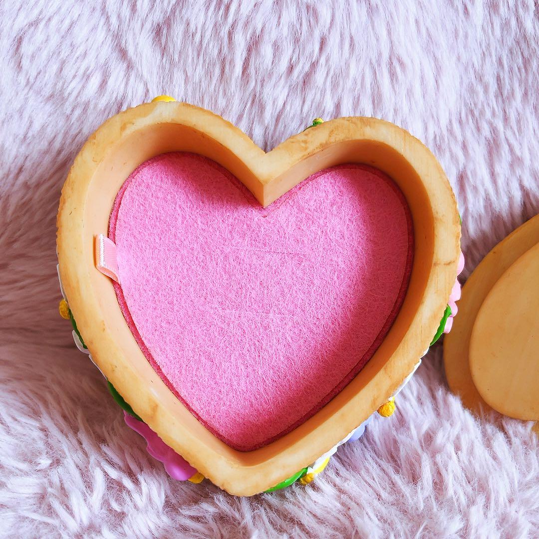 希少レア　ハローキティ　リングケース　ハワイ　ウェディング　vivitex