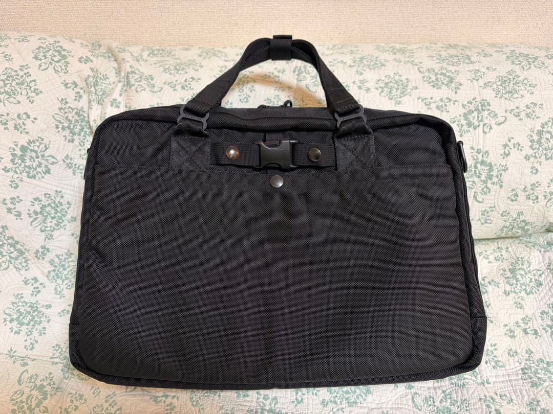 BRIEFING A4ライナー BLACK