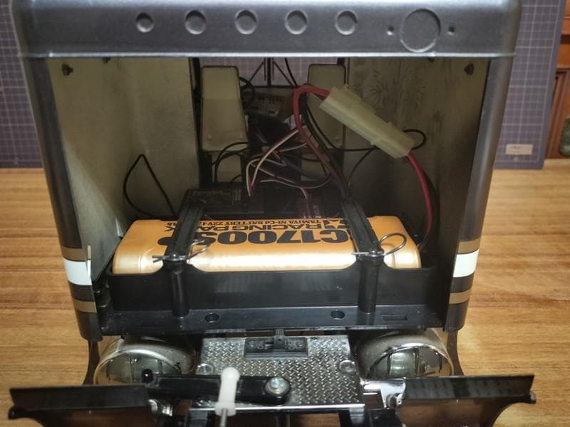 し*ん様 タミヤ 電動RC 1/14　レーラーヘッド キングハウラー メタリック