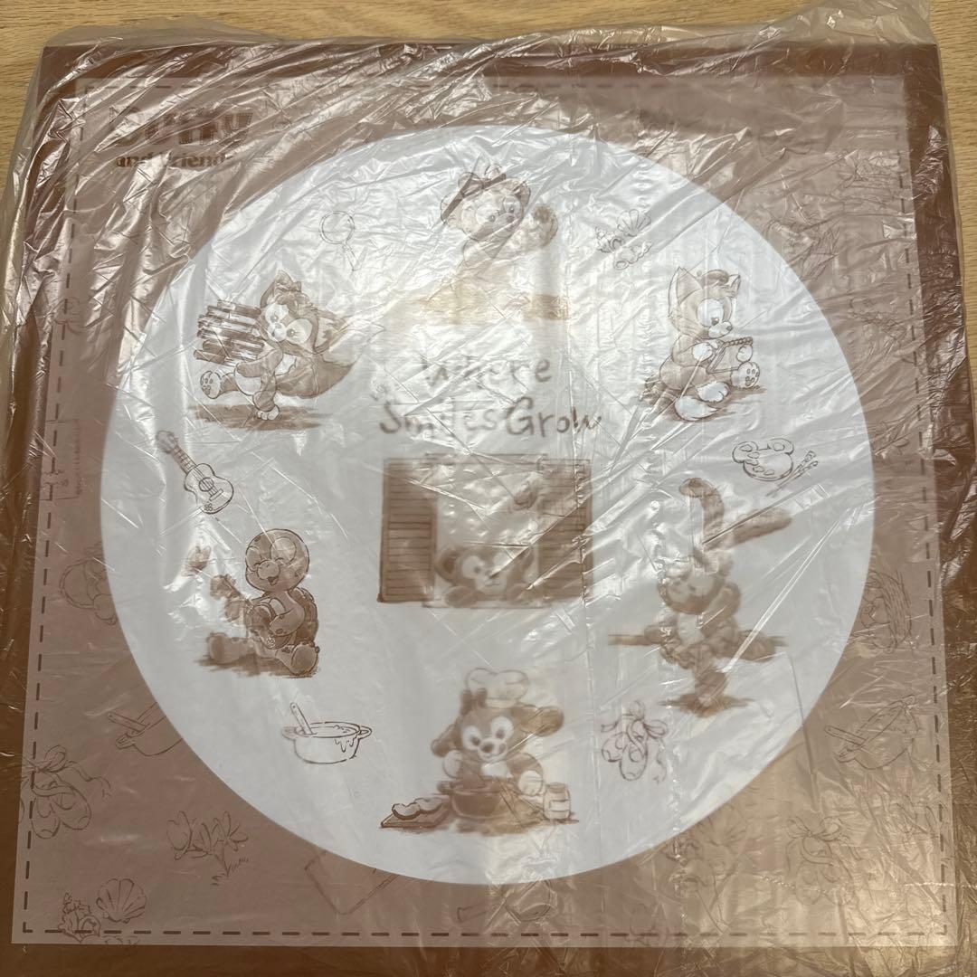 ディズニーシー　時計　壁掛け時計　ダッフィーフレンズ ウェア・スマイルズ・グロウ