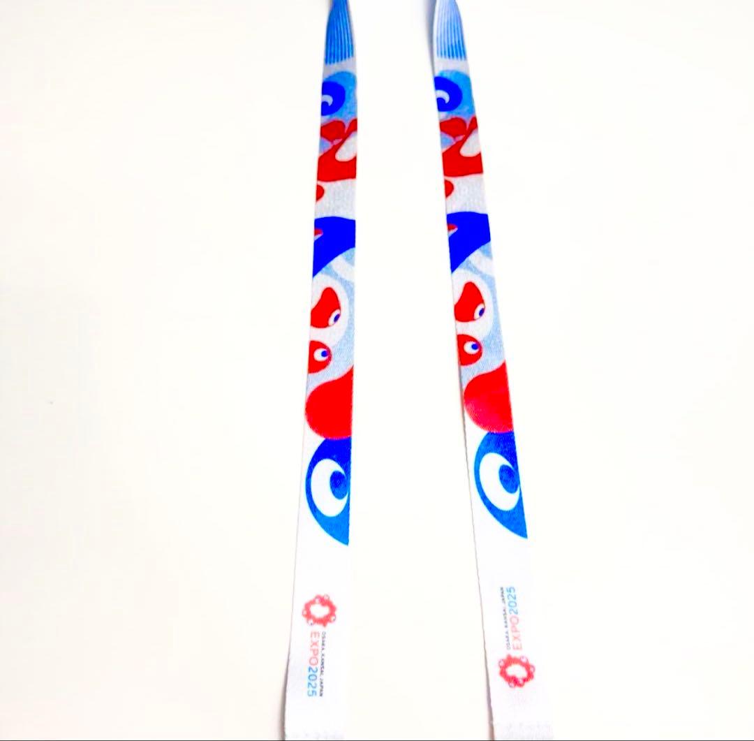 【超希少】万博 2025 スタッフ限定 ストラップ　【非売品】ピンバッチ7個付き