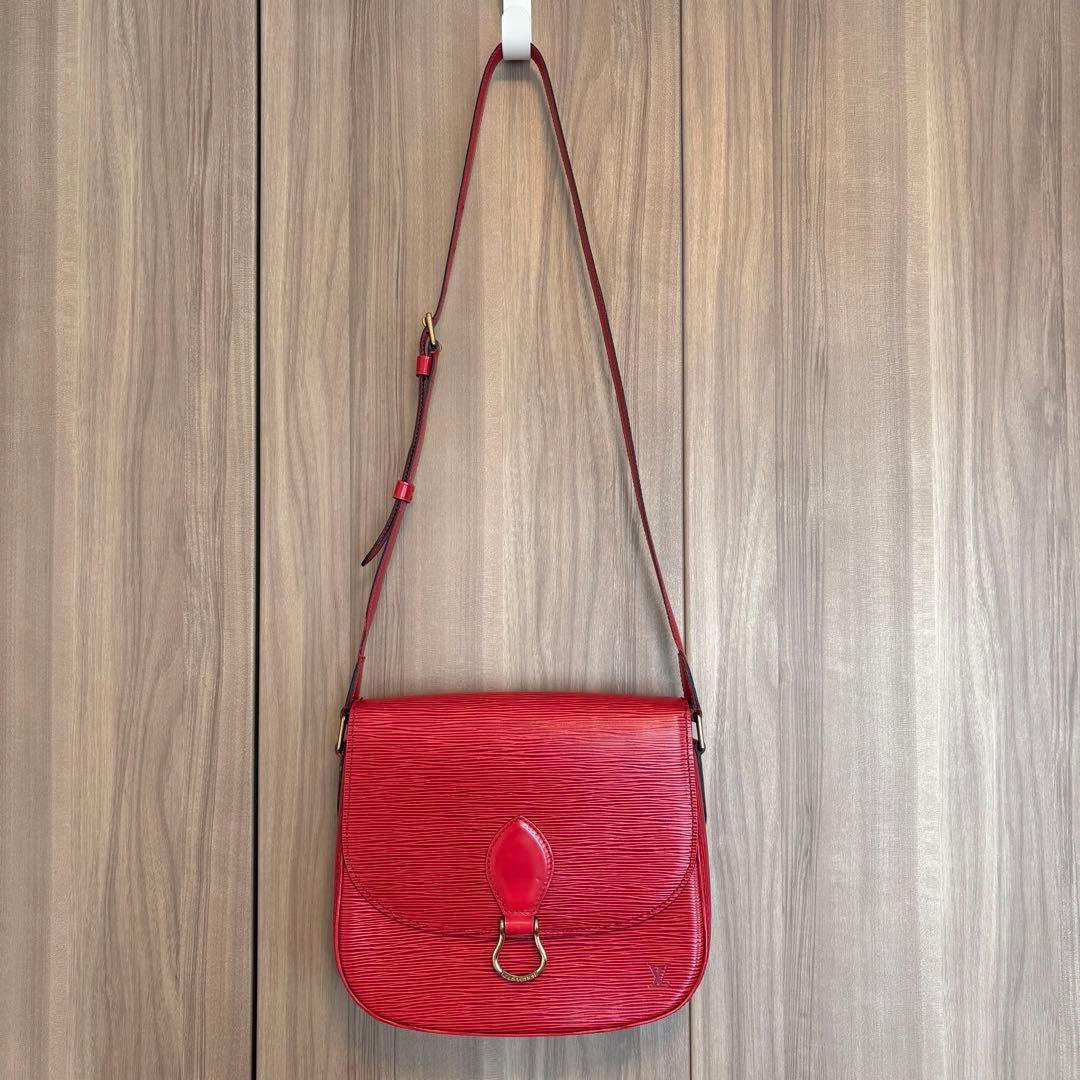 ルイヴィトン　LOUIS VUITTON エピ サンクルー　ショルダーバッグ