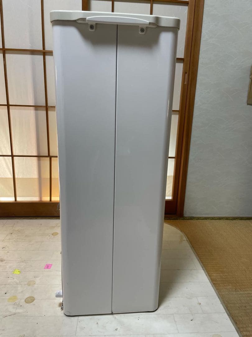 スライド扉タイプ冷凍ストッカー　SCR-CDS66