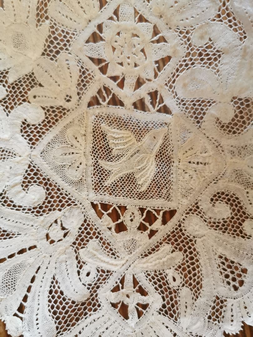 アンティーク 1880年頃 ミラネーゼレース 飛ぶ鳥 ボビン編リネン