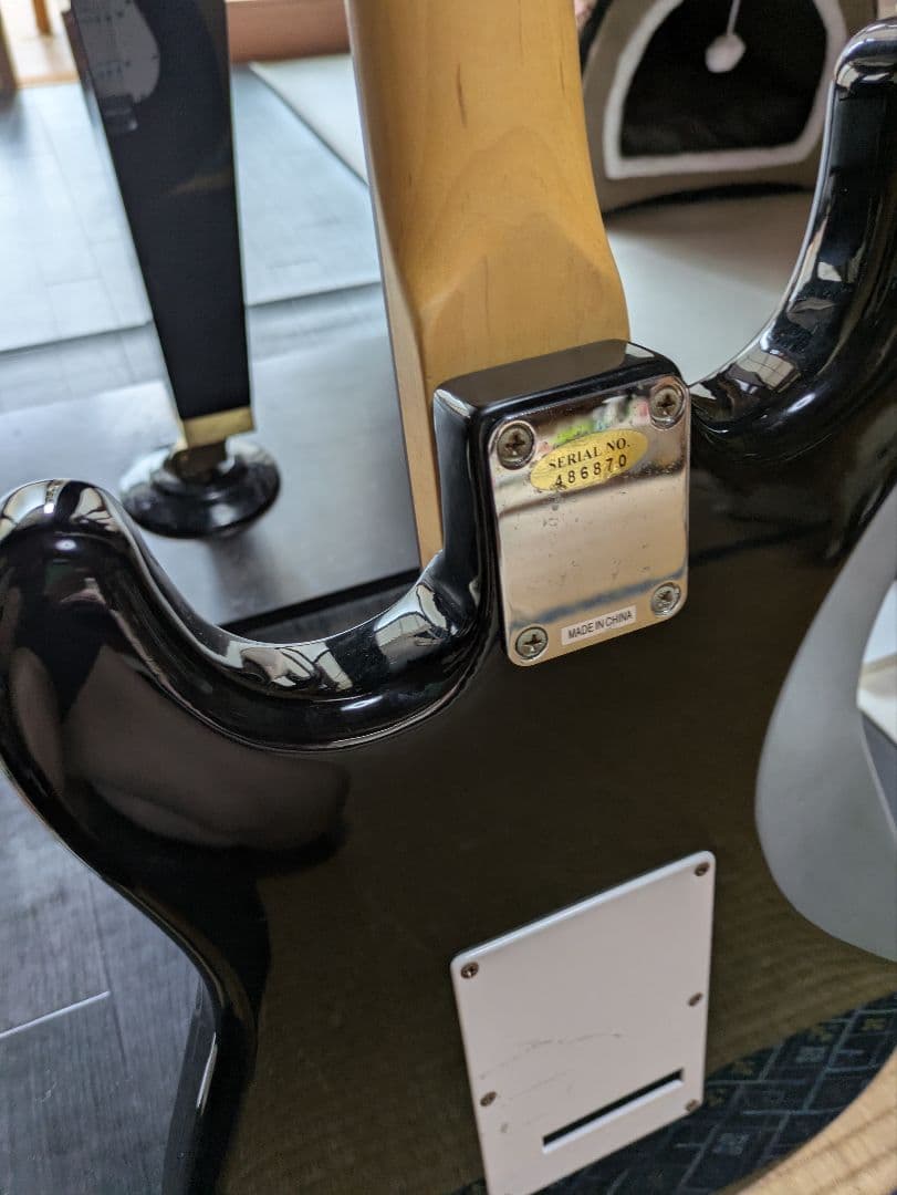 バスカーズ　BUSKER'S ブラック エレキギター ストラトタイプ