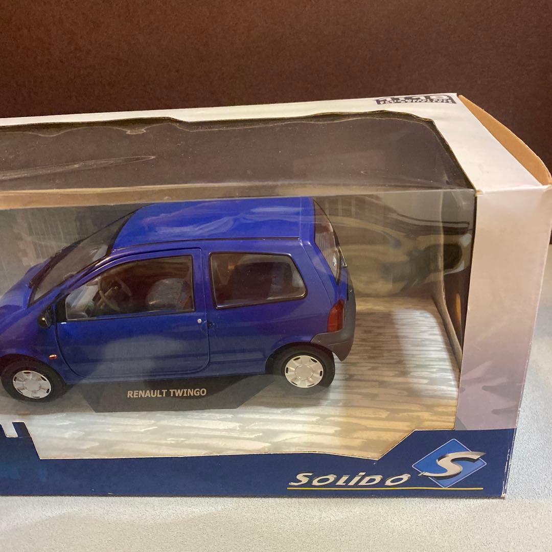 1/18 ルノー　トゥインゴ