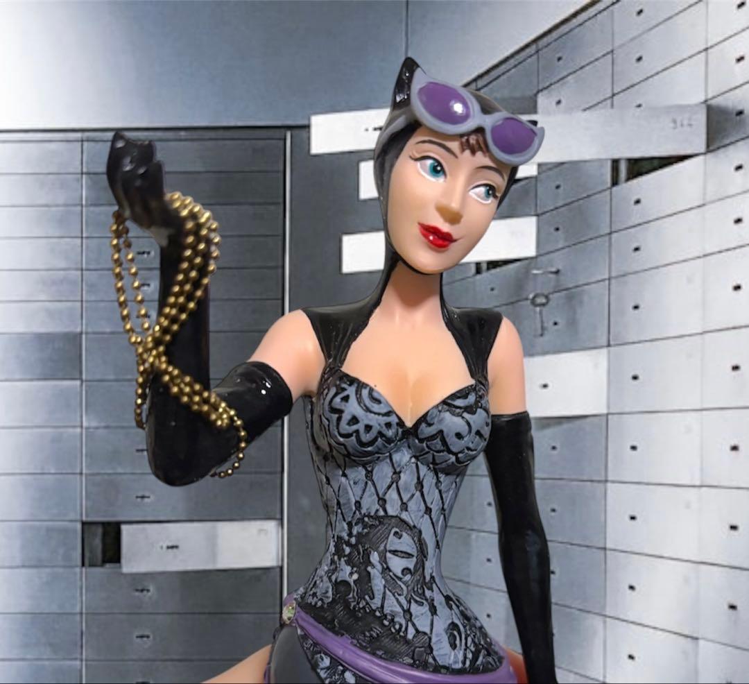 エネスコ バットマン キャットウーマン セリーナカイル フィギュア