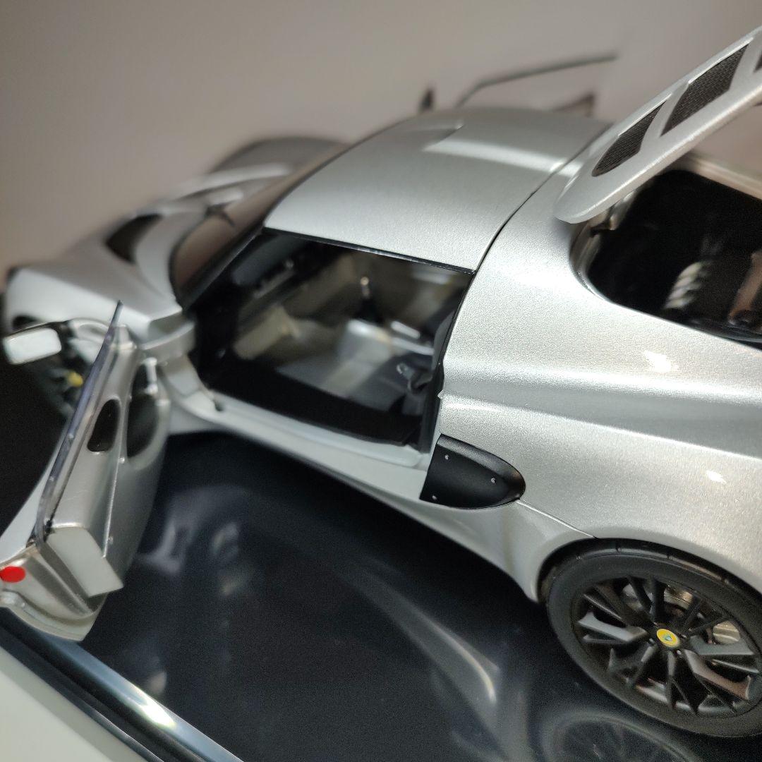 オートアート ロータス エキシージ 1/18 スケール シルバー