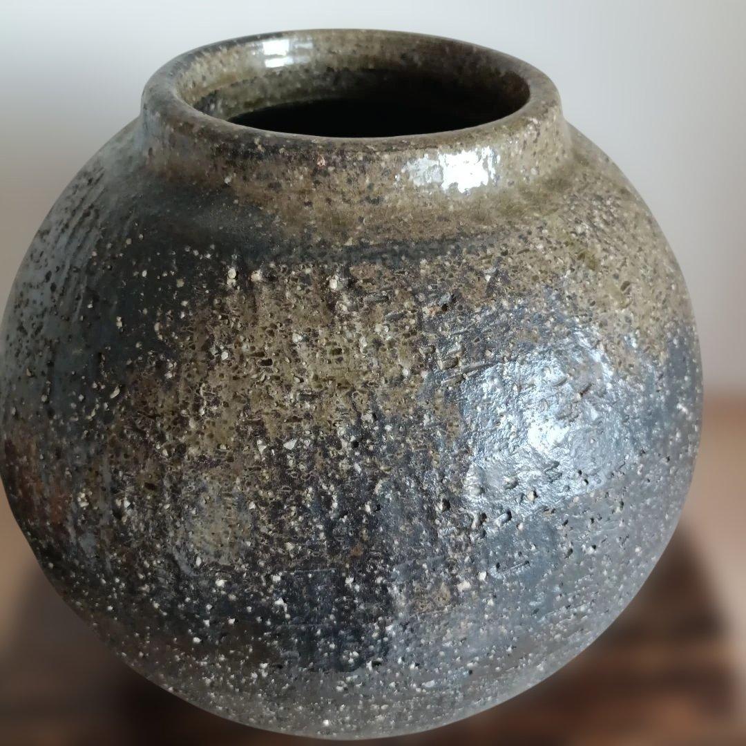 大きい壺 花瓶 焼き物 桜皮細工 の台座付き