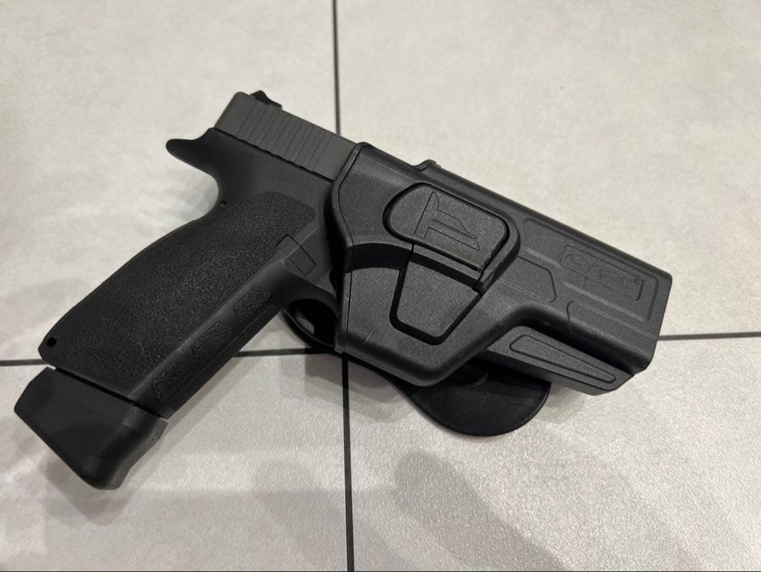 Carbon8 ストライカー９　CO2ガスガン　おまけ付きです