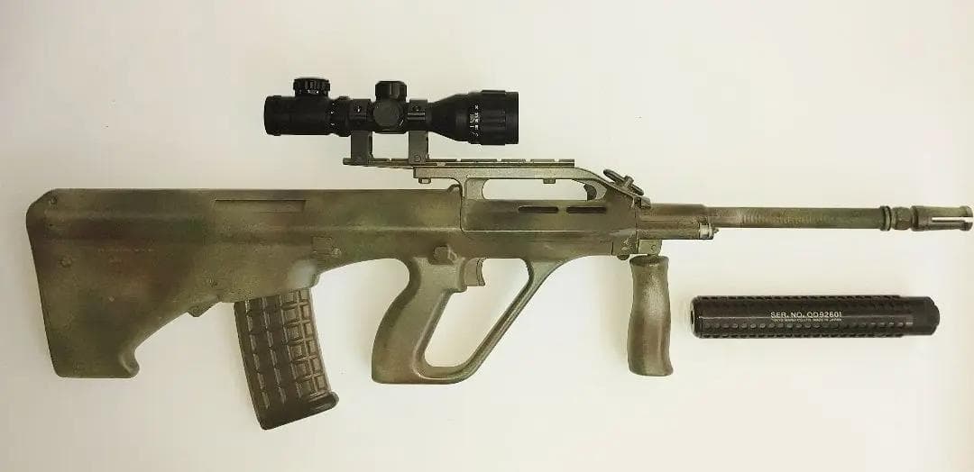 STEYR AUG 　スコープ、サイレンサー(ロング), 充電器 付