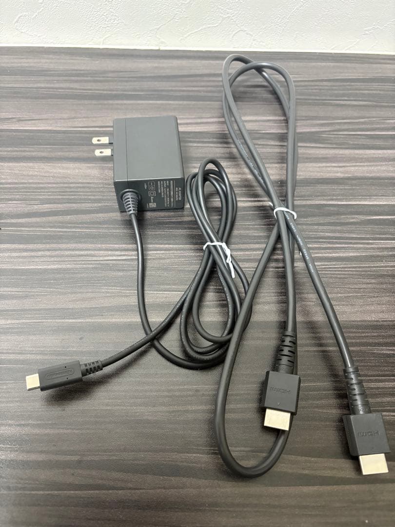 Nintendo Switch 本体 グレー 保護フィルムあり/パッド付き