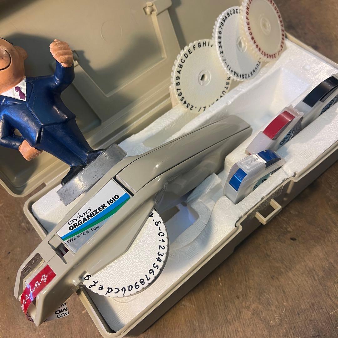 □製品保証□ 【繋がる筆記体・文字盤4個】ダイモ 1610 DYMO 16211