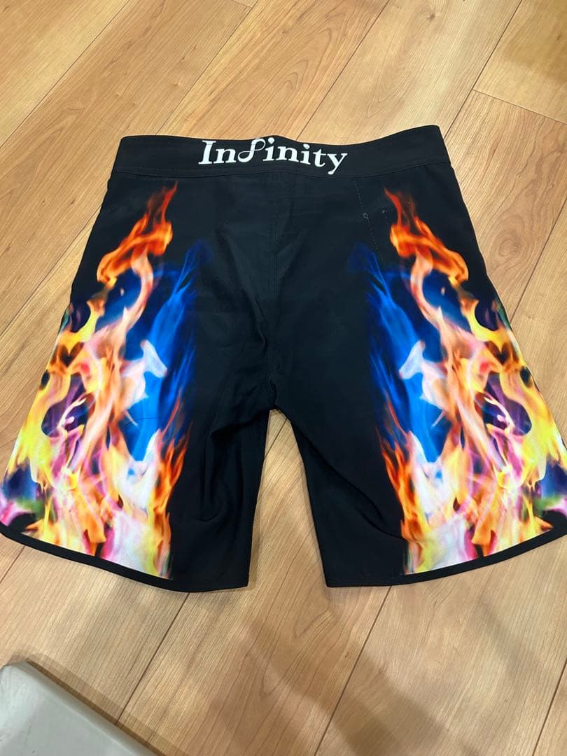 週末値下】Infinity インフィニティ サーフパンツ フィジーク 28