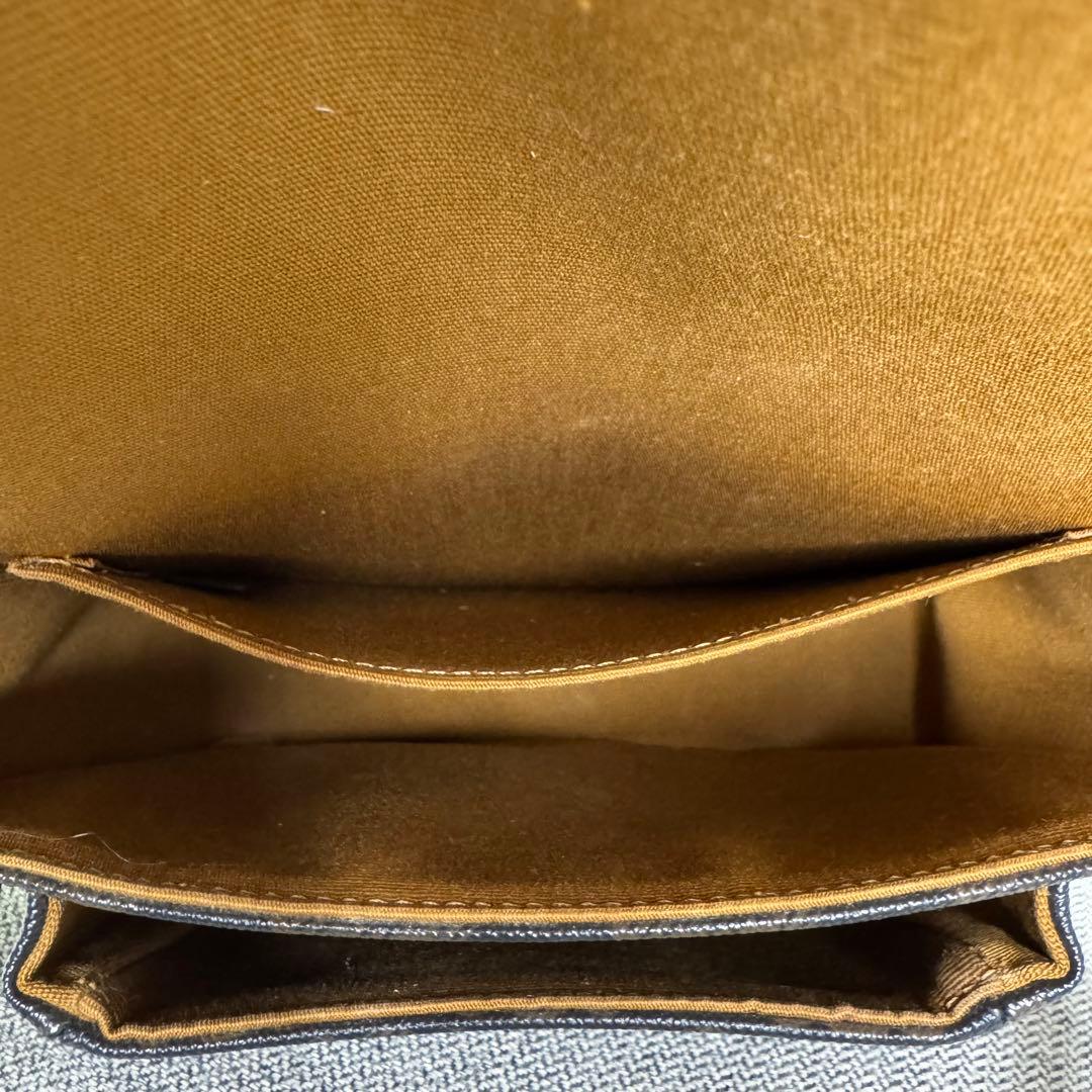 セリーヌ ミディアム フォルコ ショルダーバッグ トリオンフ