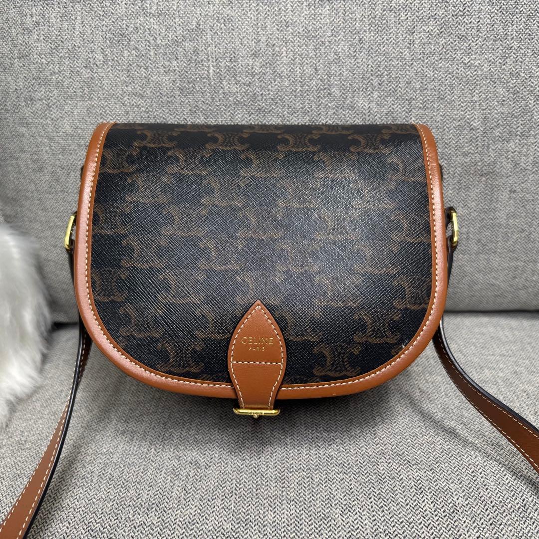 セリーヌ ミディアム フォルコ ショルダーバッグ トリオンフ