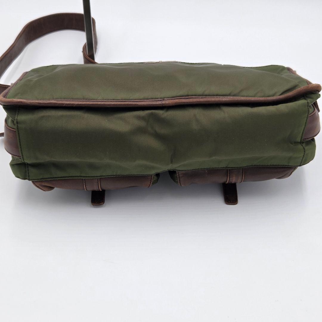 【良品】PRADA ナイロン ショルダーバッグ グリーン ヴィンテージ 肩掛け