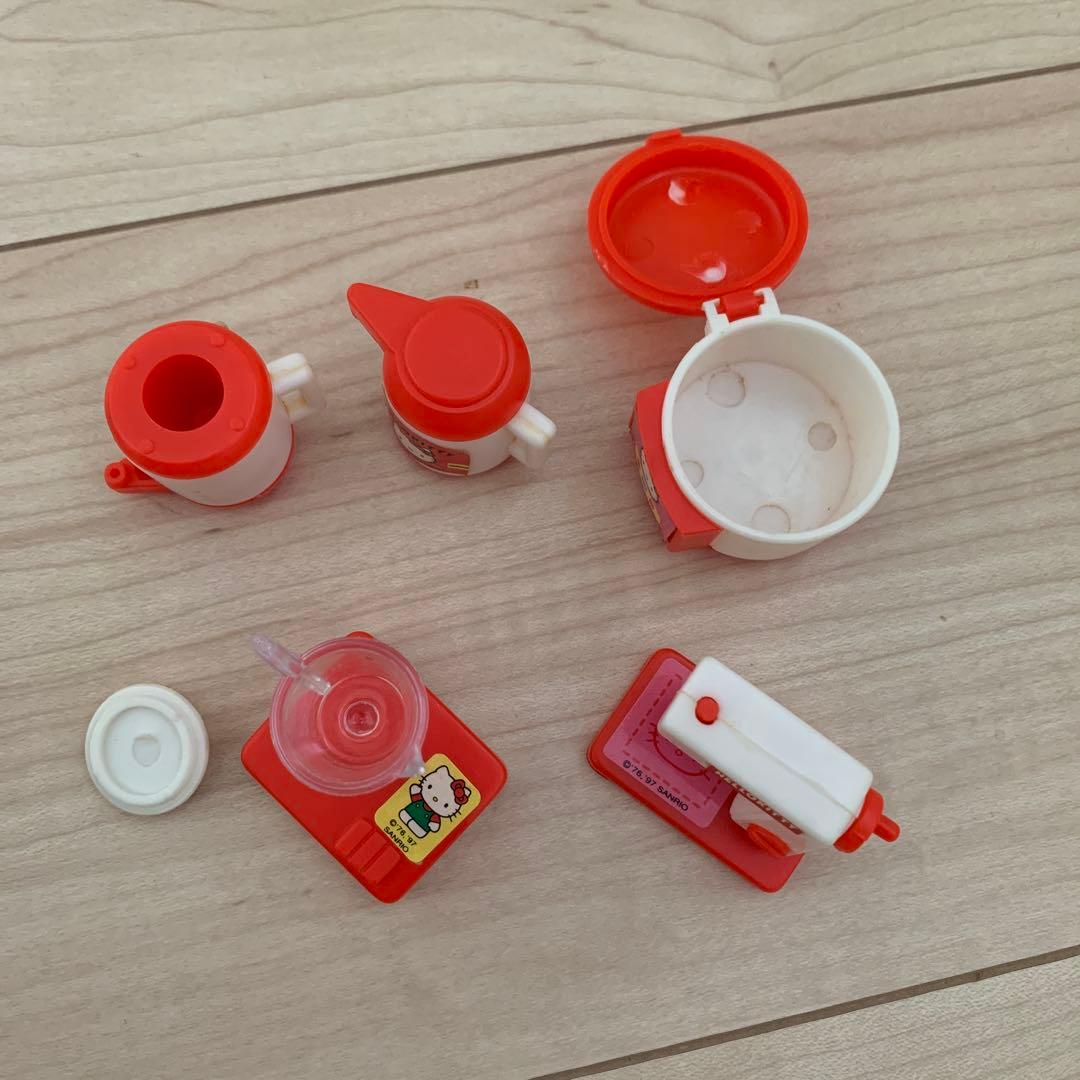平成レトロ　サンリオ　ハローキティ　ミニチュア　食玩　ままごとセット　生活用品