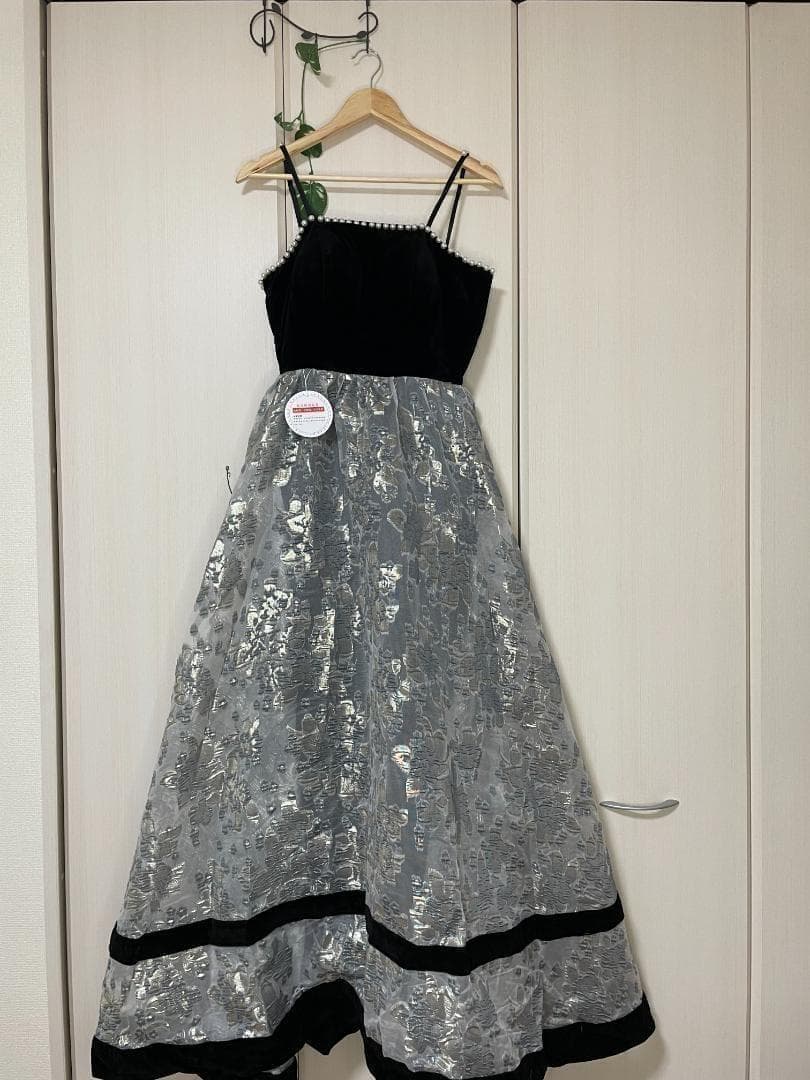 イヴニングドレス　ロングドレス　パーティードレス　パール　刺繡　サイズXL
