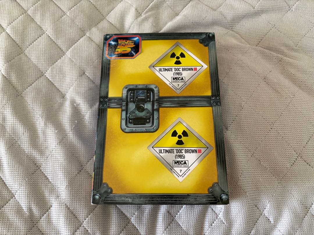本人サイン入り　NECA バックトゥザフューチャー　ドクブラウン　フィギュア
