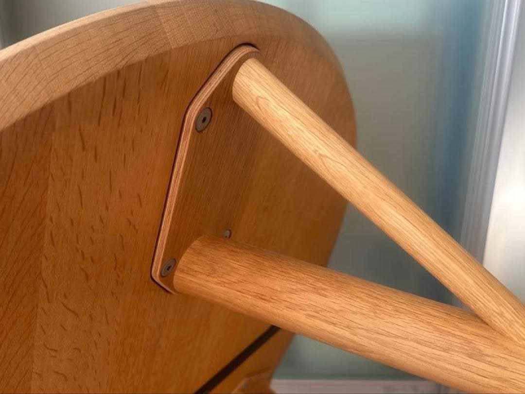 日進木工　Kタイプ　ナラ　 円形ダイニングテーブル　3本脚