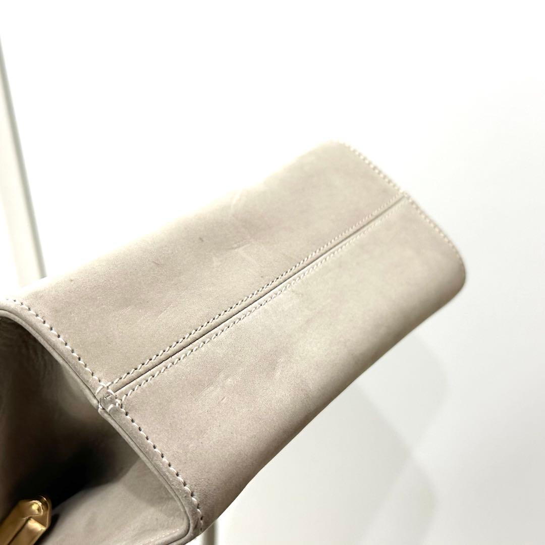 希少 フェラガモ ヴァラリボン がま口 スエード 2way ハンドバッグ