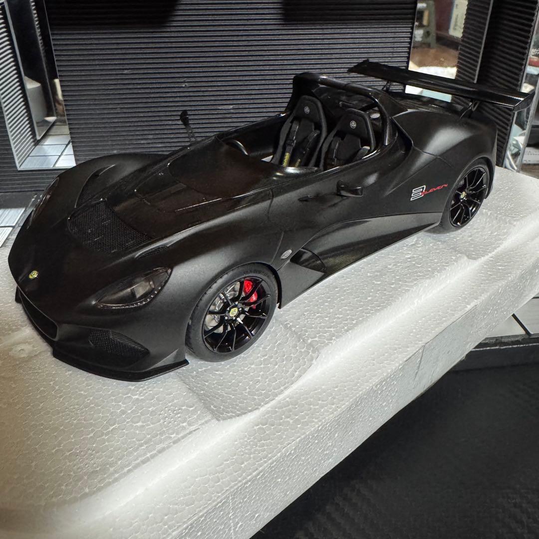 未展示品 オートアート1/18 Lotus 3-Eleven マットブラック