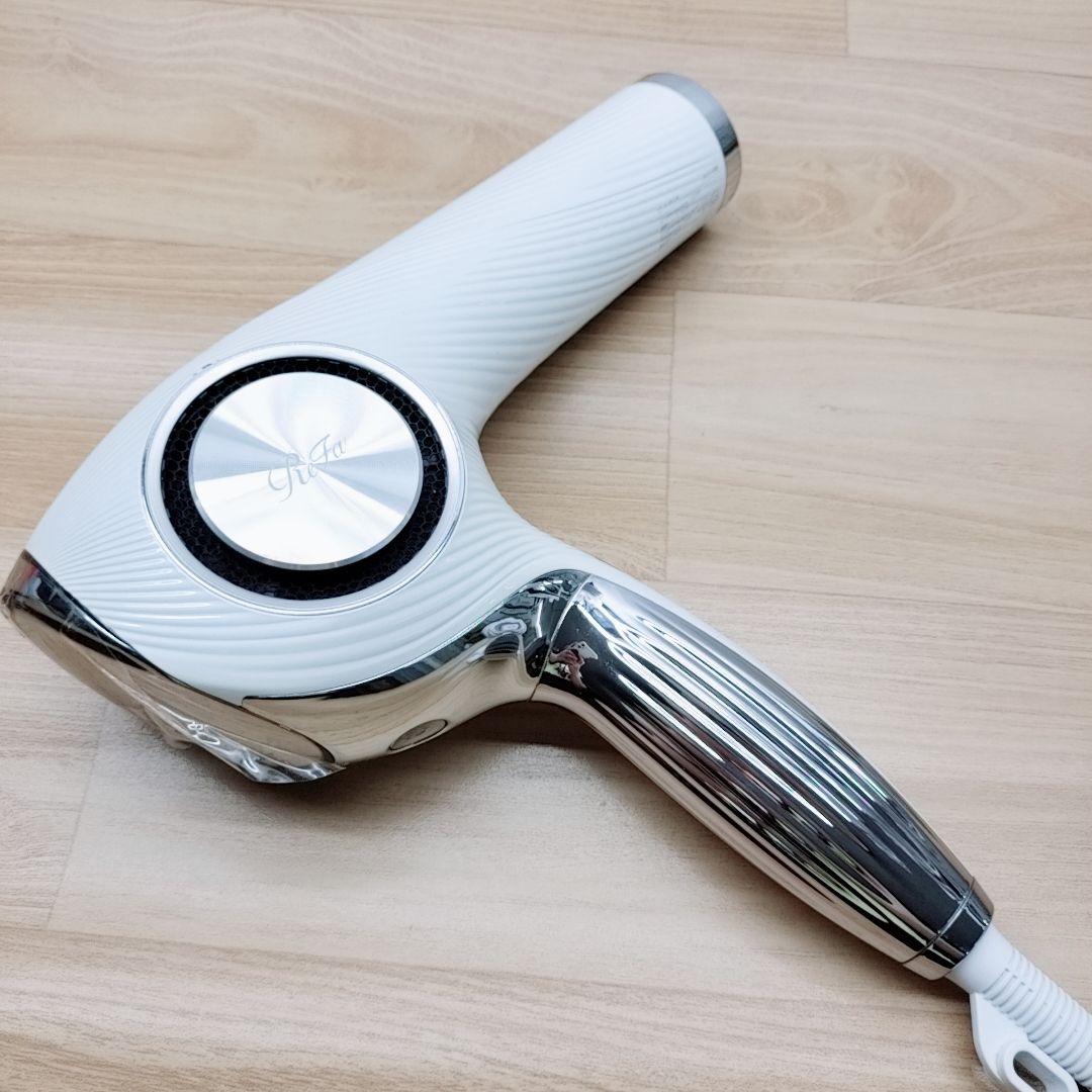 ほぼ未使用品⚡️付属品完備 Refa リファ ビューティック ドライヤー MTG