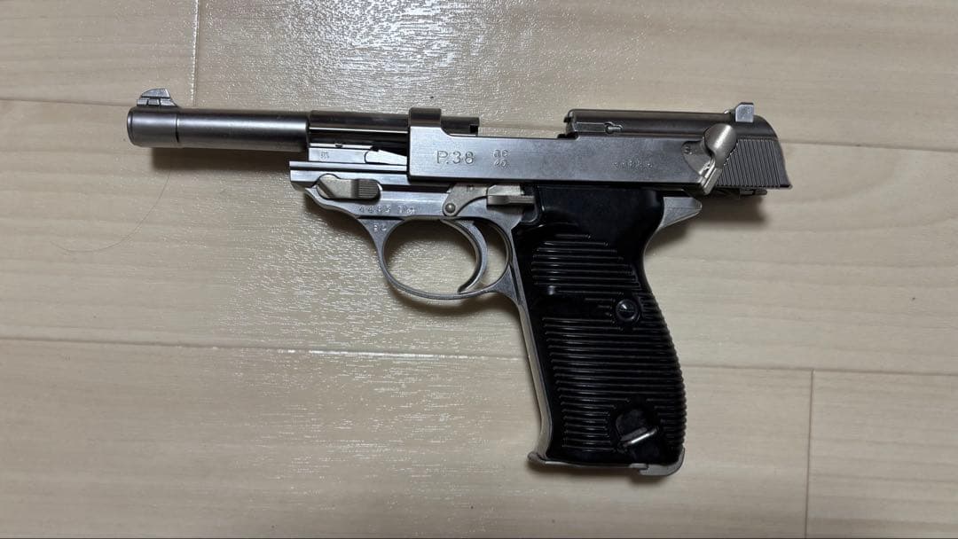 P38 ガスガン シルバー