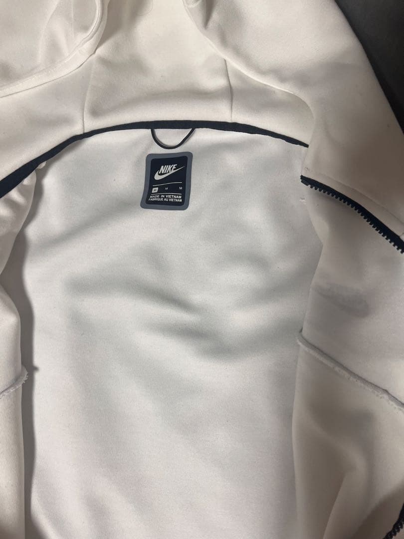 Nike テックフリース White