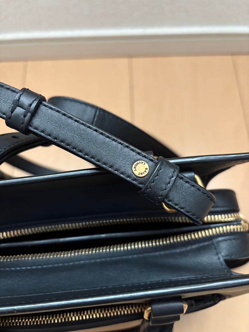 SAINT LAURENTサンローラン ショルダーバッグ