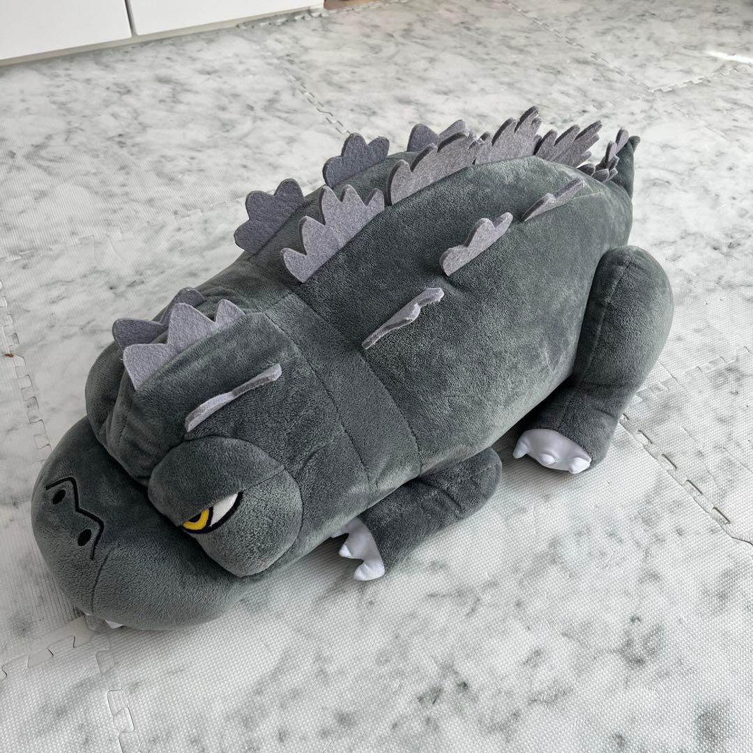 しまむら ゴジラ ダイカットクッション　ぬいぐるみ