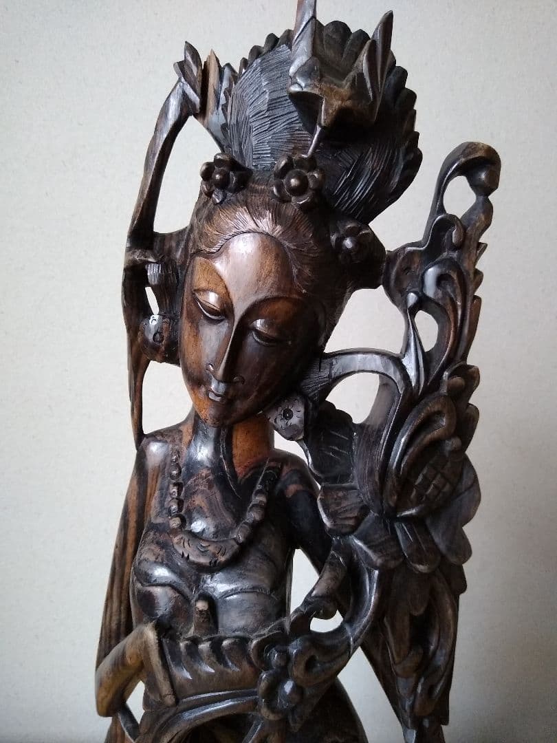 神秘的な踊り子／バリ 工芸品 女性像 仏像 木像 木彫 一本彫