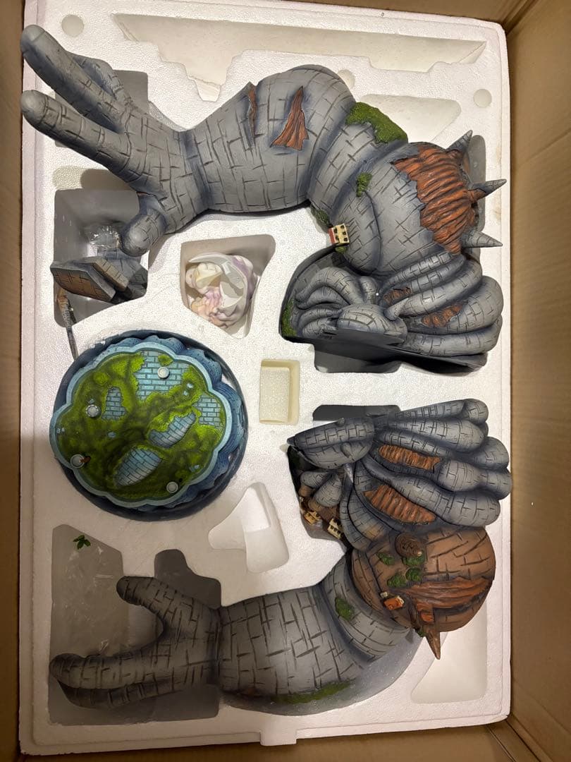 希少　超巨大　ワンピース　海外フィギュア　ゾロ　vs ピーカ