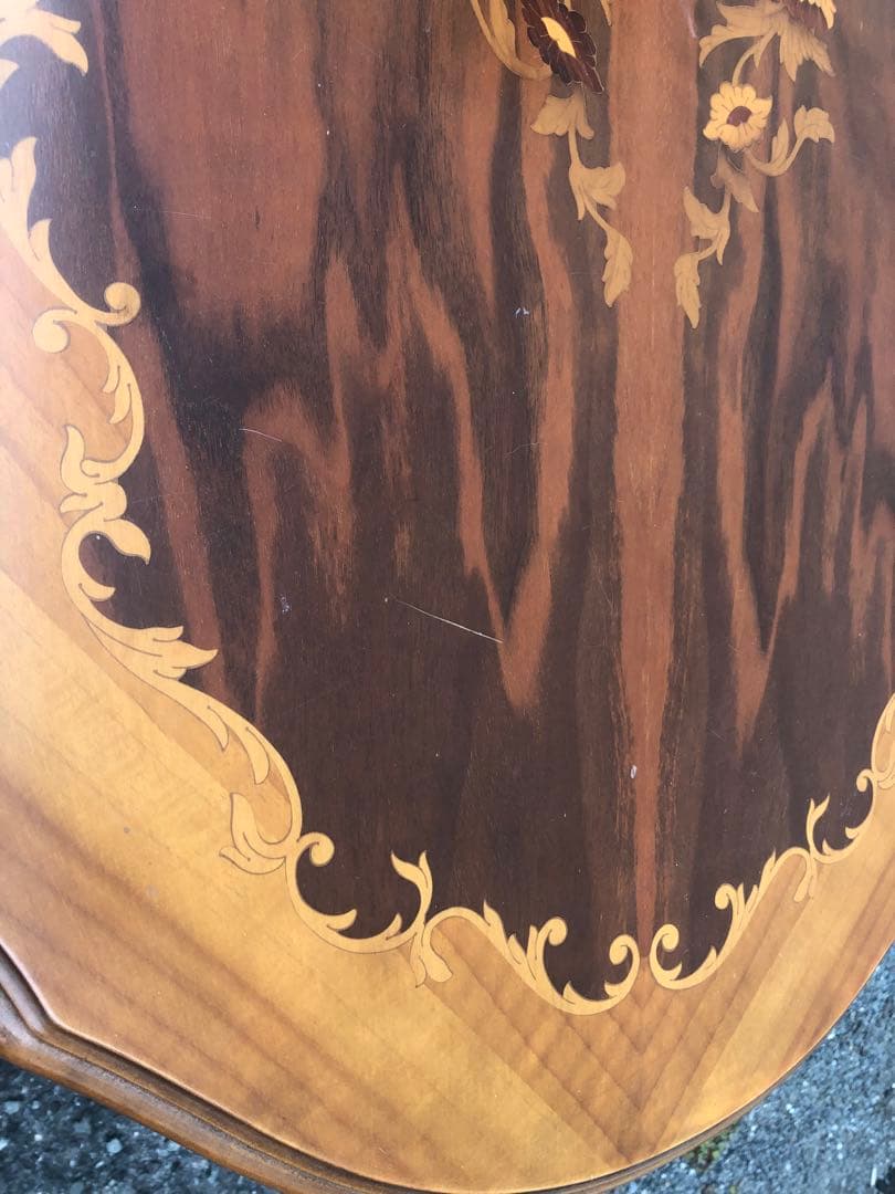 イタリア製　象嵌テーブル　コーヒーテーブル　ダイニングテーブル　猫脚　オシャレ