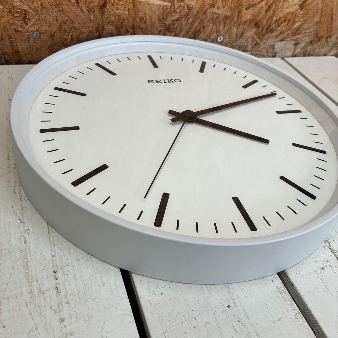 0636 SEIKO KX308W 電波時計　アルミボディ