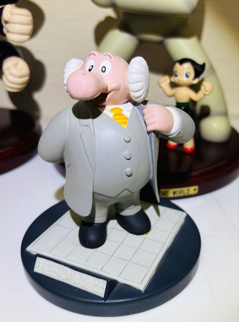 地上最大のロボット フィギュア 手塚治虫ワールド グッズ ASTRO BOY