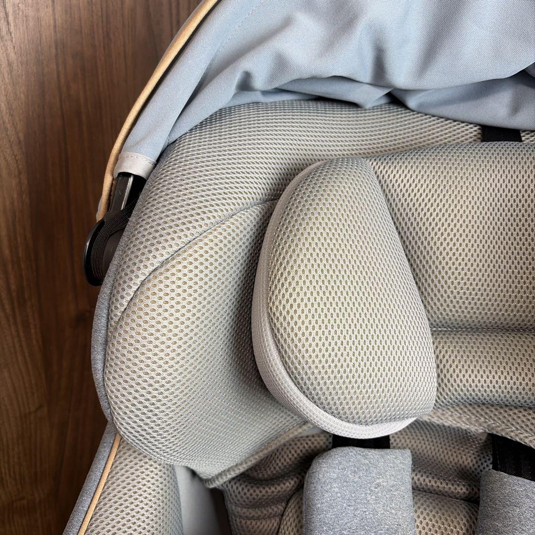 【限定モデル】　コンビ　クルムーヴ　スマート　ISOFIX シンプライト