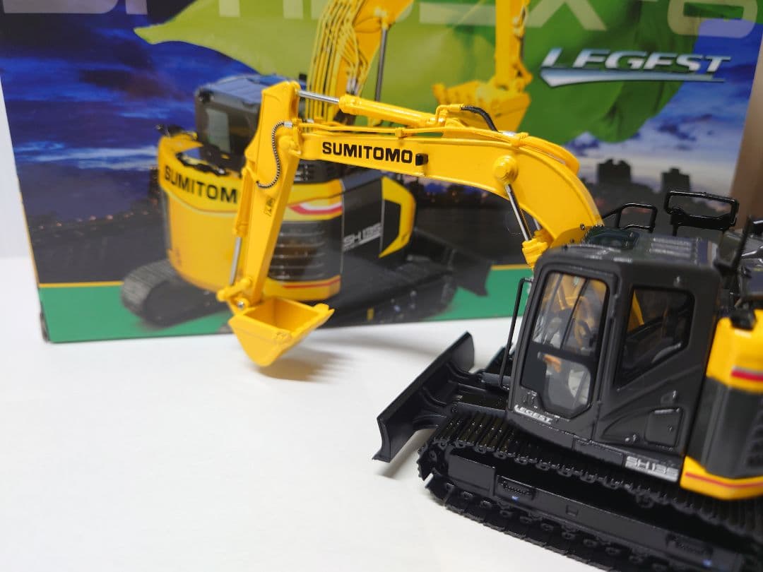 建設機械 住友建機 ミニチュア SH135X-8 1/50