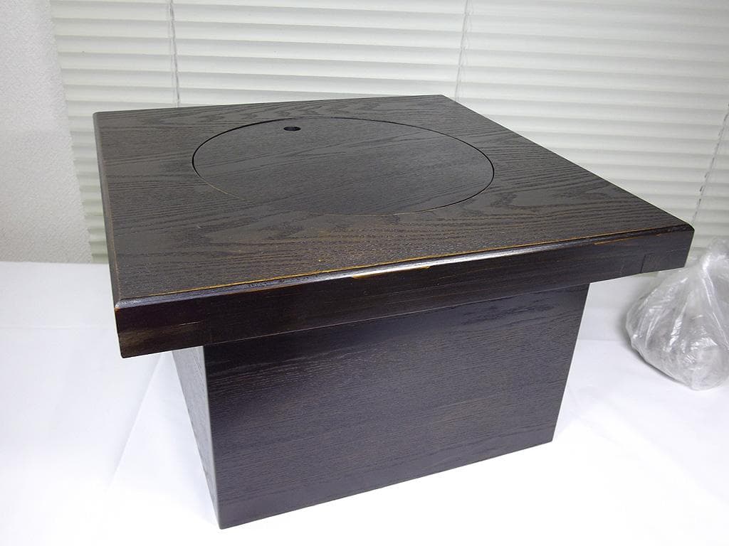 未使用 テーブル火鉢 45cmx45cmx26cm 囲炉裏 置炉